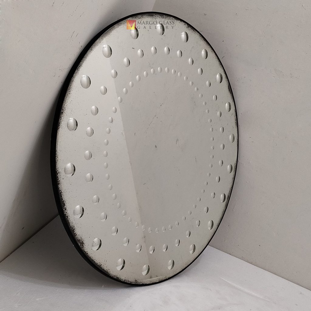 Antique Round Wall Mirror Bubble – Elegant antique bubble mirror antique glass with ornate silver frame handcrafted in Indonesia