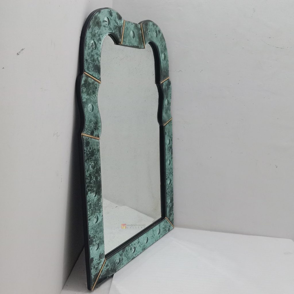 Antique Mirror Green Frame – Luxury antique mirror antique glass with gold frame handcrafted in Indonesia