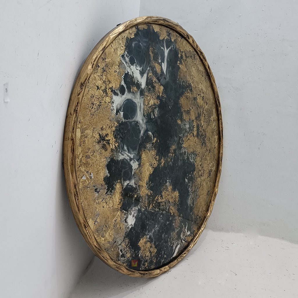 Round Eglomise Wall Mirror Decor Frame Metal Gold Artisan Handmade Indonesia – Luxury eglomise mirror silver eglomise glass handcrafted in Indonesia