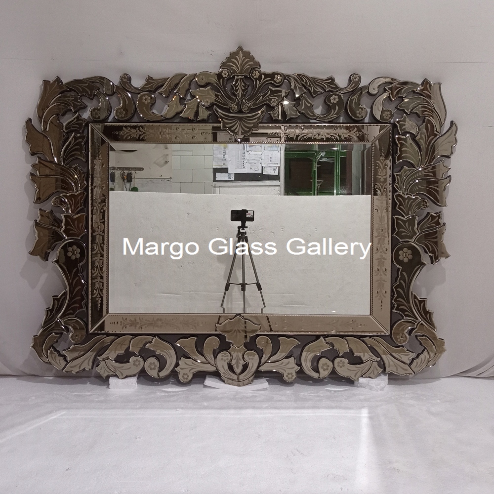 Elevate Your Dream Interior Design House with Venetian Wall Mirror