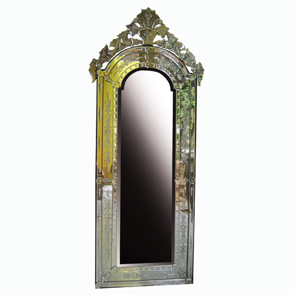 The Special Feature Of A Long Venetian Mirror Is To Illuminate A Room