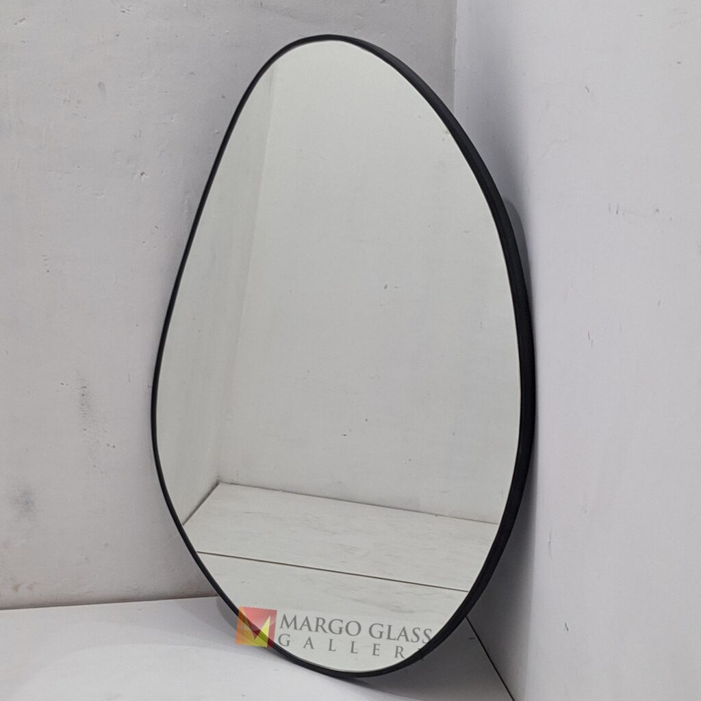 MG 400018 Organik Mirror Small matt black 70 cm x 50 cm Artisan Handmade Indonesia – Artisan decorative mirror mirror premium quality glass with ornate frame handcrafted in Indonesia
