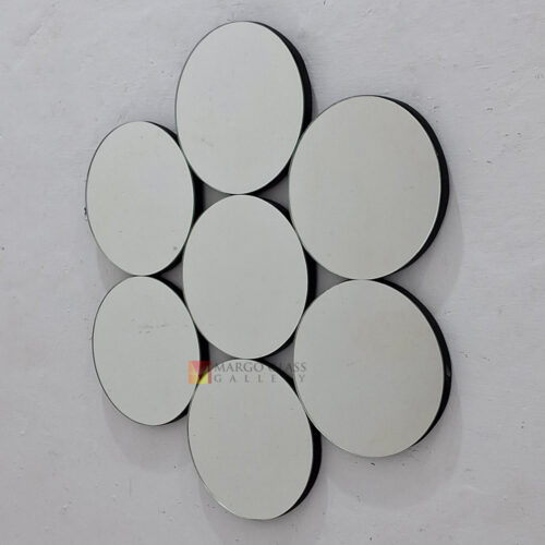 MG 004871 Round Wall Mirror Decors Size 57 x 57 Cm Premium Handmade Indonesia – Classic decorative mirror mirror premium quality glass with ornate frame handcrafted in Indonesia