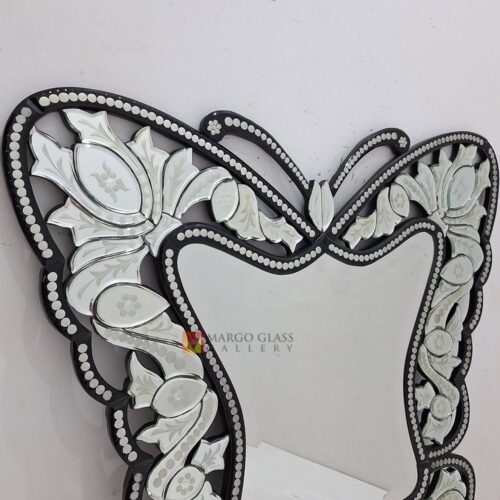 MG 013102 Venetian Mirror Black Butterfly Size 100 x 100 Cm Handcrafted Handmade Indonesia – Classic venetian mirror hand-etched glass with ornate frame handcrafted in Indonesia