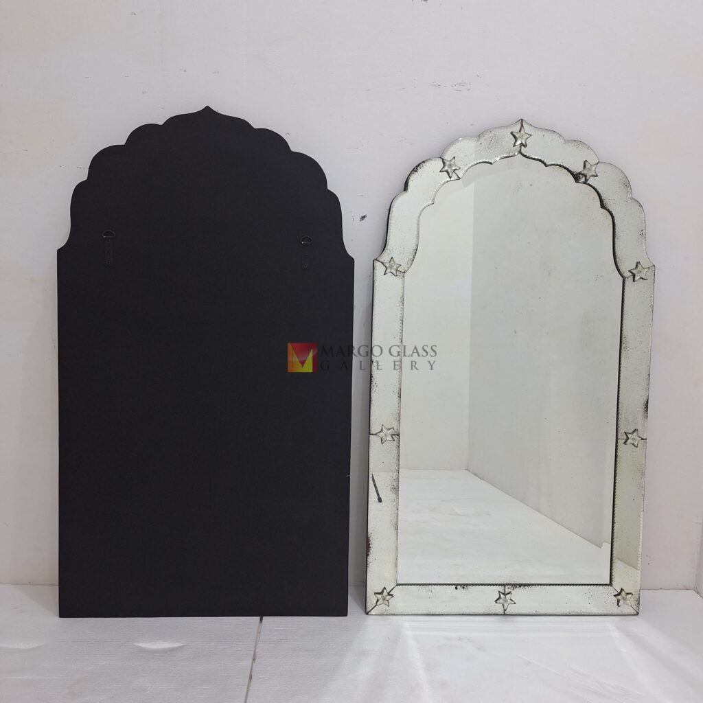 MG 014520 Antique Wall Mirror Yurico 44 x 25 inch (112 cm x 63,5 cm Classic Handmade Indonesia – Handcrafted antique mirror antique glass with gold frame handcrafted in Indonesia
