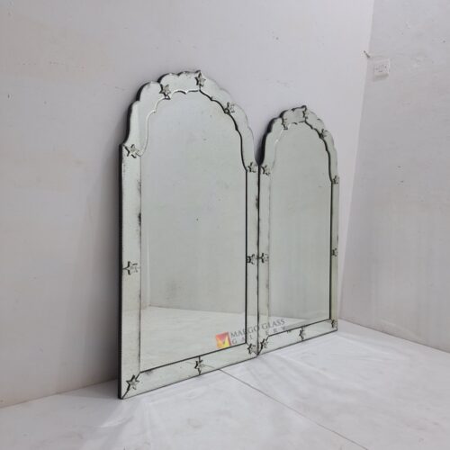 MG 014520 Antique Wall Mirror Yurico 44 x 25 inch (112 cm x 63,5 cm Artisan Handmade Indonesia – Luxury antique mirror antique glass with gold frame handcrafted in Indonesia