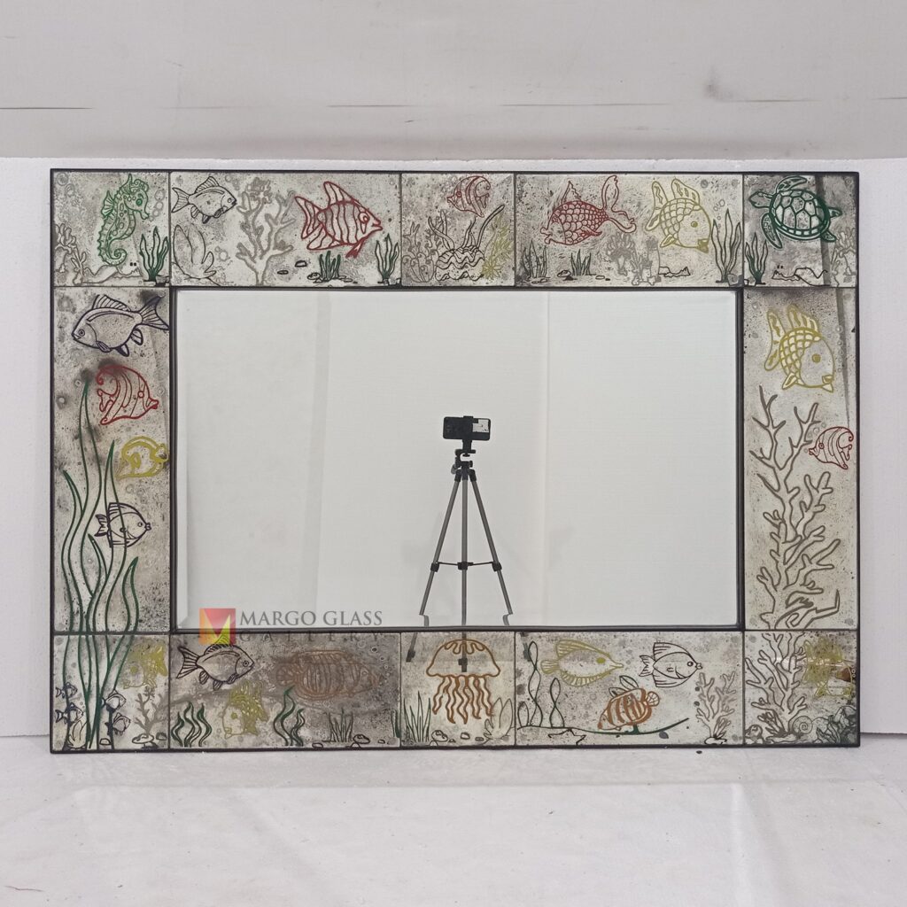 MG 014536 Rectangle fish antique mirror uk 140 cm x 100 cm (1) – Copy Artisan Handmade Indonesia – Luxury antique mirror antique glass with gold frame handcrafted in Indonesia