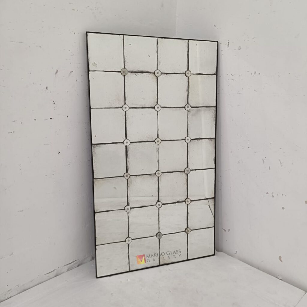 MG 014546 Mozaik antique mirror tiles 80cmx140cm – Handcrafted antique mirror antique glass with gold frame handcrafted in Indonesia