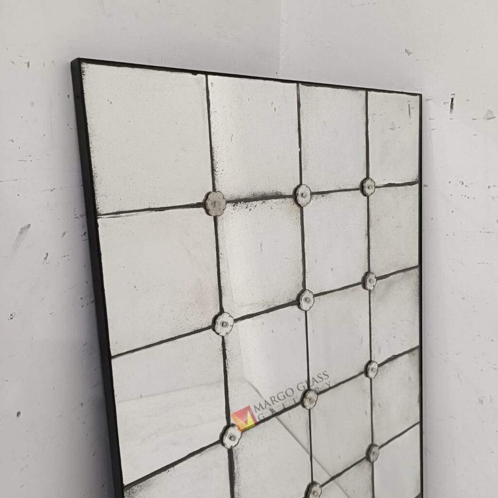 MG 014546 Mozaik antique mirror tiles 80cmx140cm – Luxury antique mirror antique glass with gold frame handcrafted in Indonesia