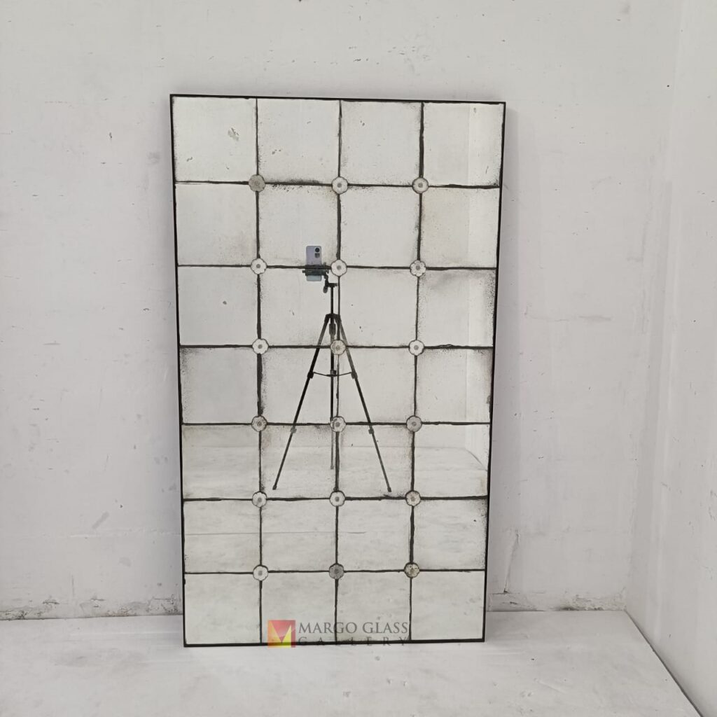 MG 014546 Mozaik antique mirror tiles 80cmx140cm – Premium antique mirror antique glass with gold frame handcrafted in Indonesia