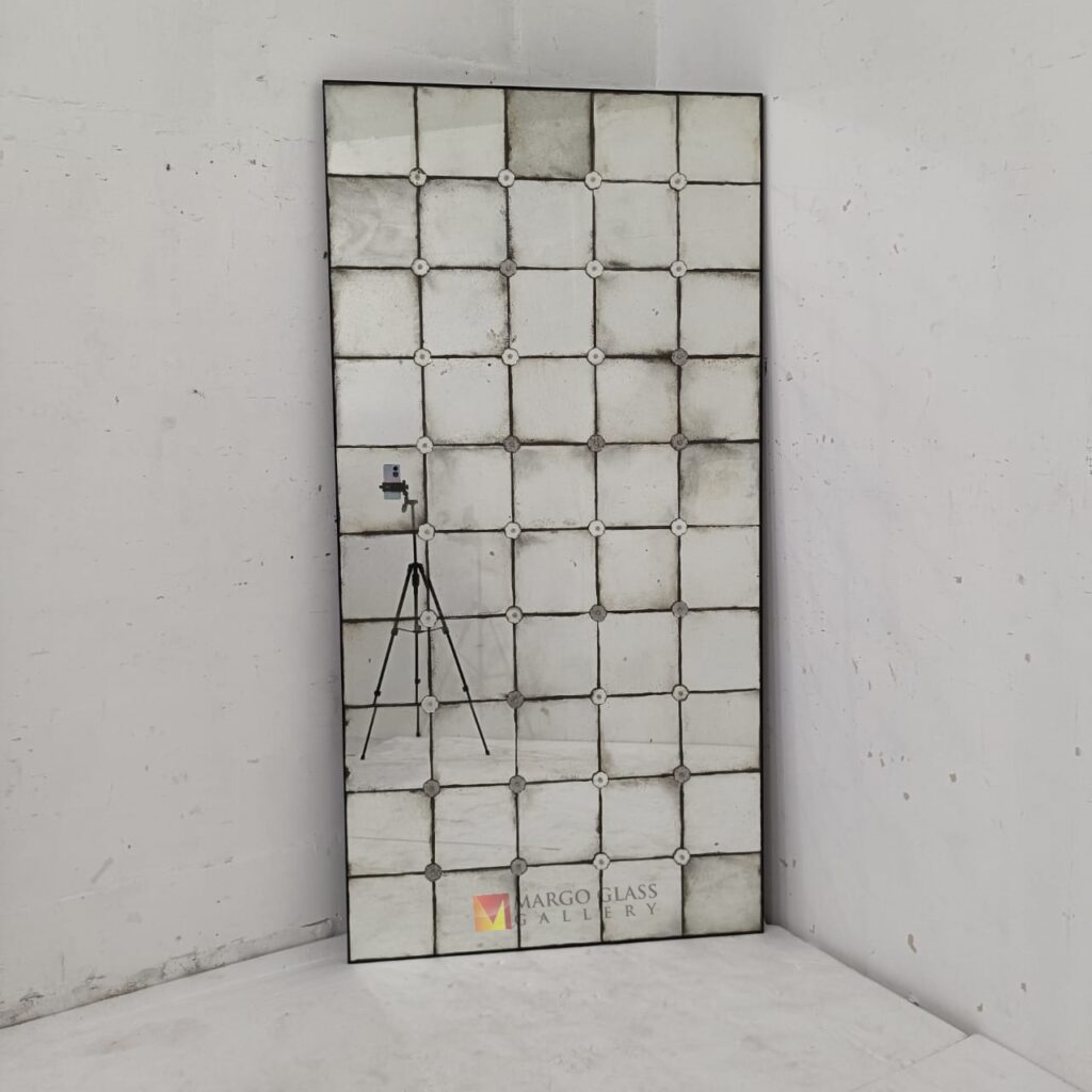 MG 014547 Antique mirror tiles 100x200cm – Elegant antique mirror antique glass with gold frame handcrafted in Indonesia
