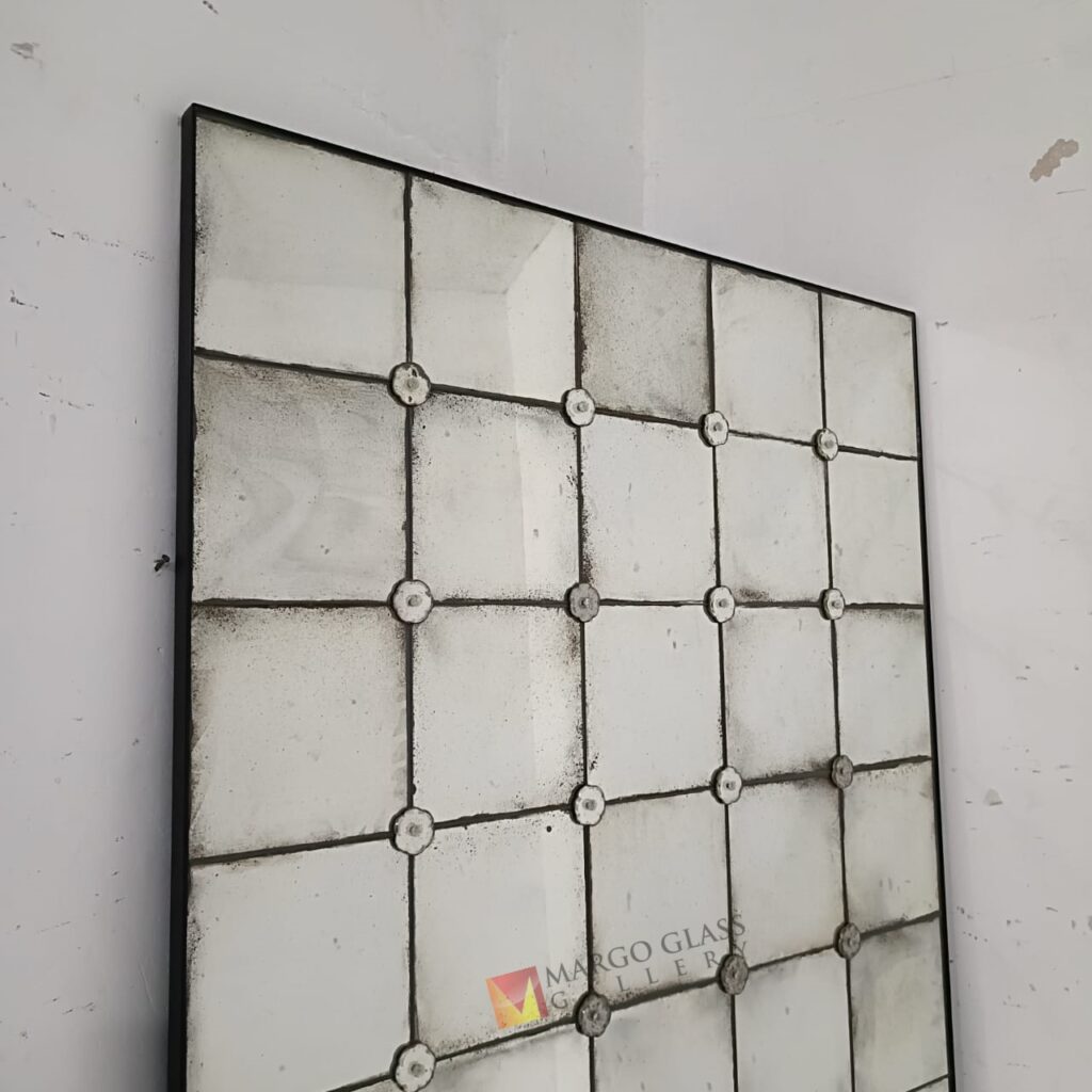 MG 014547 Antique mirror tiles 100x200cm – Handcrafted antique mirror antique glass with gold frame handcrafted in Indonesia