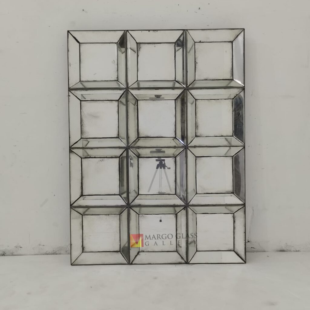 MG 014548 Antique Mirror Square 120x80cm – Luxury antique mirror antique glass with gold frame handcrafted in Indonesia
