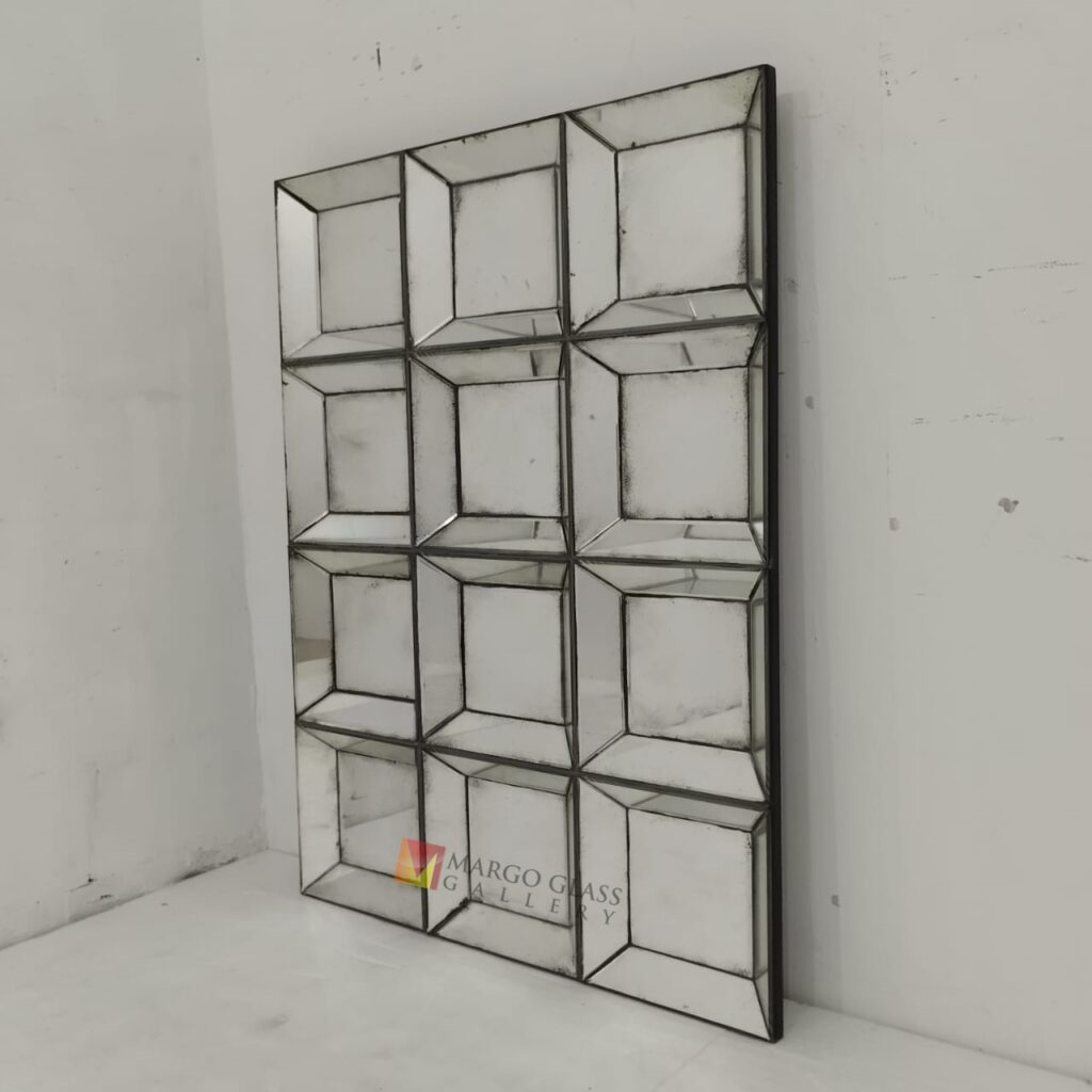 MG 014548 Antique Mirror Square 120x80cm – Premium antique mirror antique glass with gold frame handcrafted in Indonesia