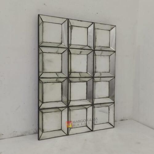 MG 014548 Antique Mirror Square 120x80cm – Elegant antique mirror antique glass with gold frame handcrafted in Indonesia