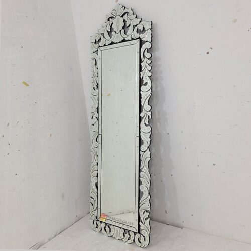 MG 080133 Venetian Glass mirror Standing 281×71 cm Classic Handmade Indonesia – Classic venetian mirror hand-etched glass with ornate frame handcrafted in Indonesia