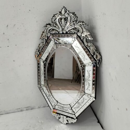 MG 080134 Venetian Mirror Octagonal 145 x 90 cm Artisan Handmade Indonesia – Artisan venetian mirror hand-etched glass with ornate frame handcrafted in Indonesia