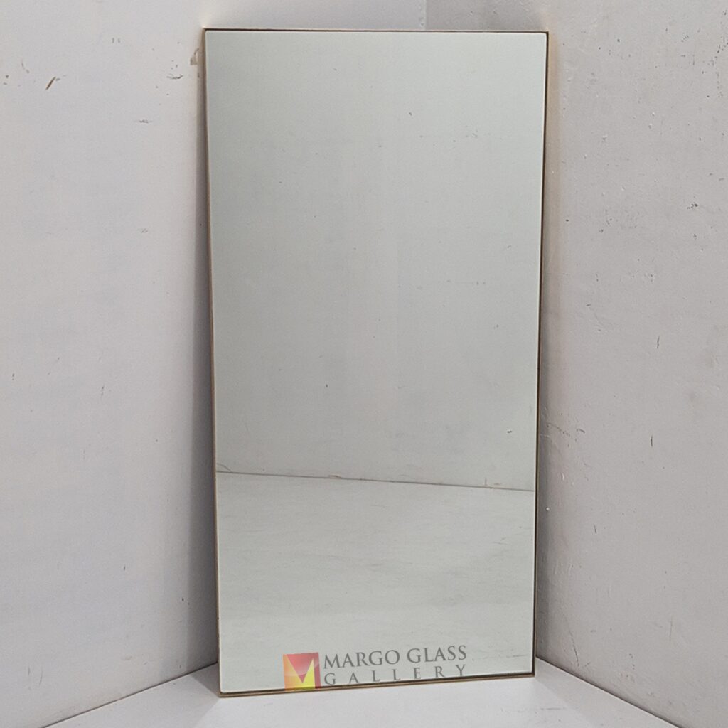MG 400020 Rectangle Mirror Frame Gold leaf Uk 122 cm x 61 cm Premium Handmade Indonesia – Premium decorative mirror mirror premium quality glass with ornate frame handcrafted in Indonesia
