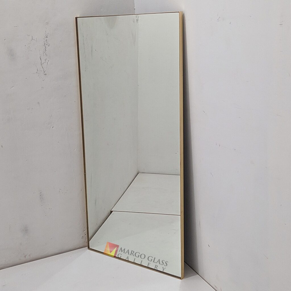 MG 400020 Rectangle Mirror Frame Gold leaf Uk 122 cm x 61 cm Handcrafted Handmade Indonesia – Handcrafted decorative mirror mirror premium quality glass with ornate frame handcrafted in Indonesia