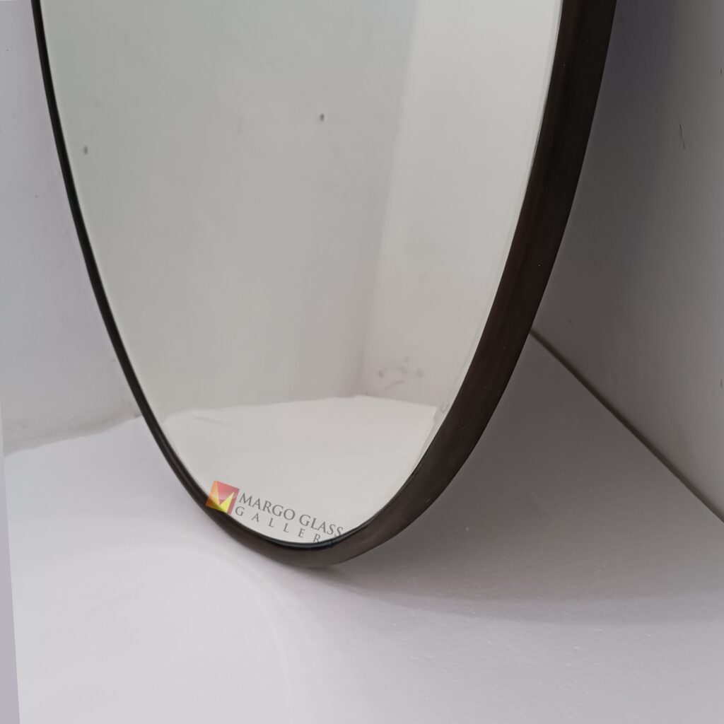 MG 400033 Oval Mirror Beade Wood Frame 112,5 cm x 76 cm Artisan Handmade Indonesia – Luxury decorative mirror mirror premium quality glass with ornate frame handcrafted in Indonesia