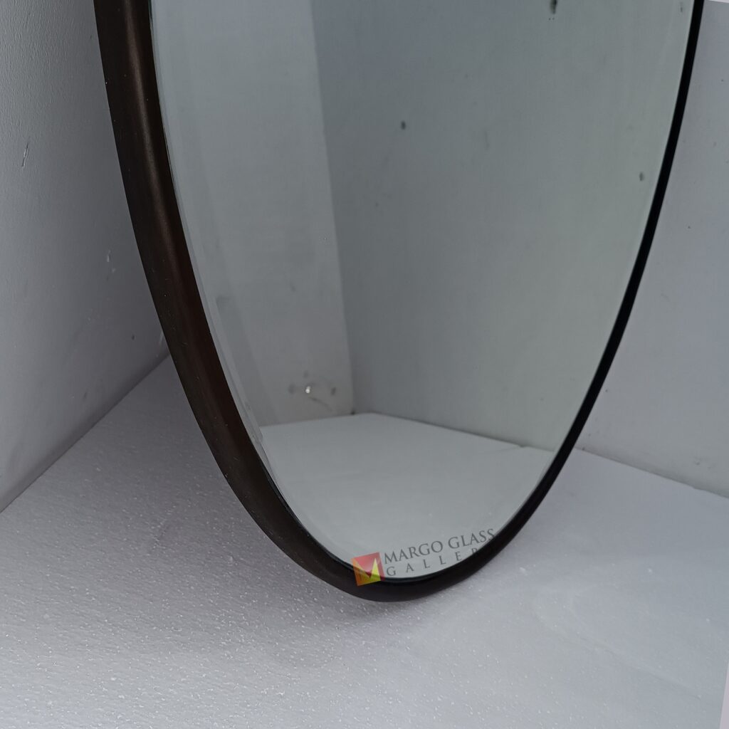 MG 400033 Oval Mirror Beade Wood Frame 112,5 cm x 76 cm Handcrafted Handmade Indonesia – Premium decorative mirror mirror premium quality glass with ornate frame handcrafted in Indonesia