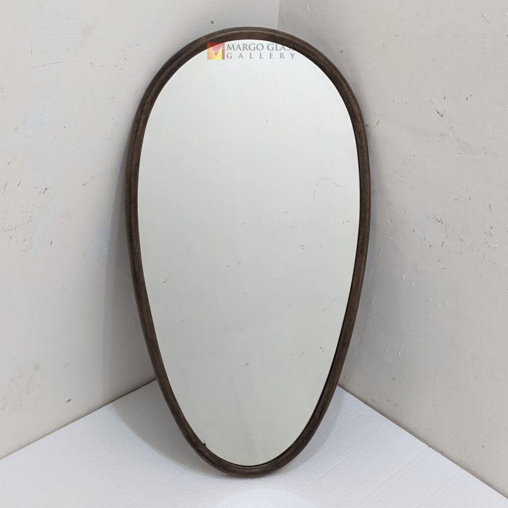 MG 400054 Oval Beaded Bronze Frame 80x40cm Artisan Handmade Indonesia – Artisan handcrafted mirror premium quality glass with ornate frame handcrafted in Indonesia