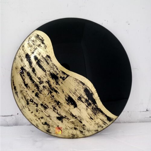 MG 018115 Round Convex Black Gold Dia 80cm – Elegant handcrafted mirror premium quality glass with ornate frame handcrafted in Indonesia