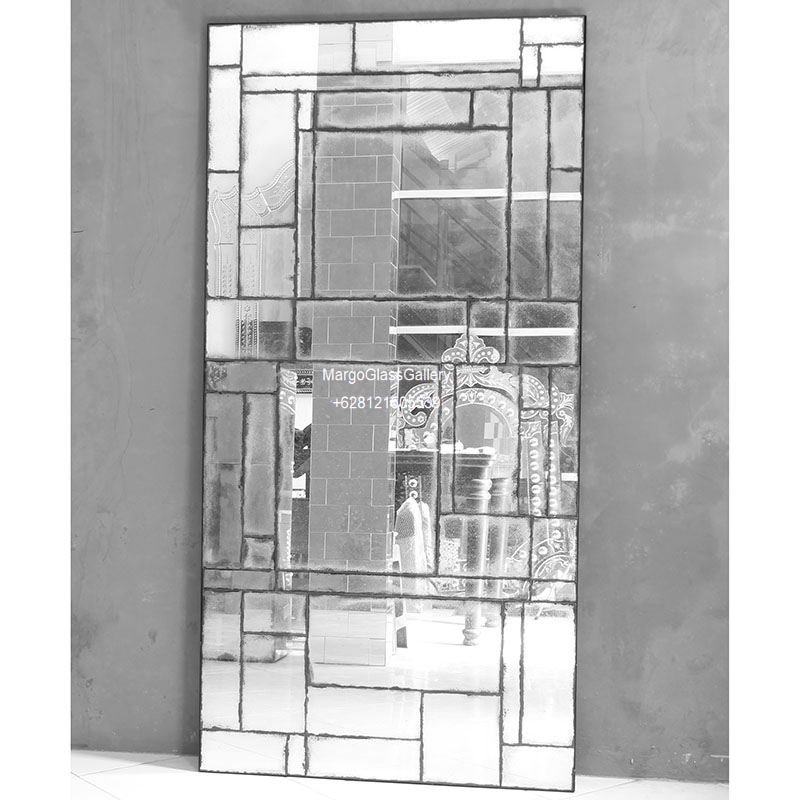 Antique Wall Mirror Leger MG 014188 Large