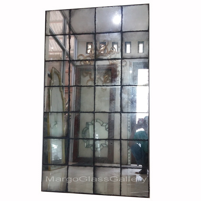 Antiqued Wall Mirror Mosaic No Flowers MG 014344