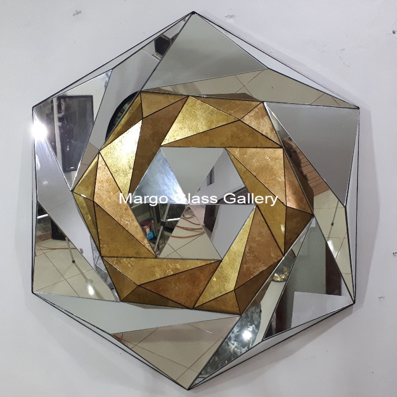 Geometric Wall Mirror Gold MG 004604