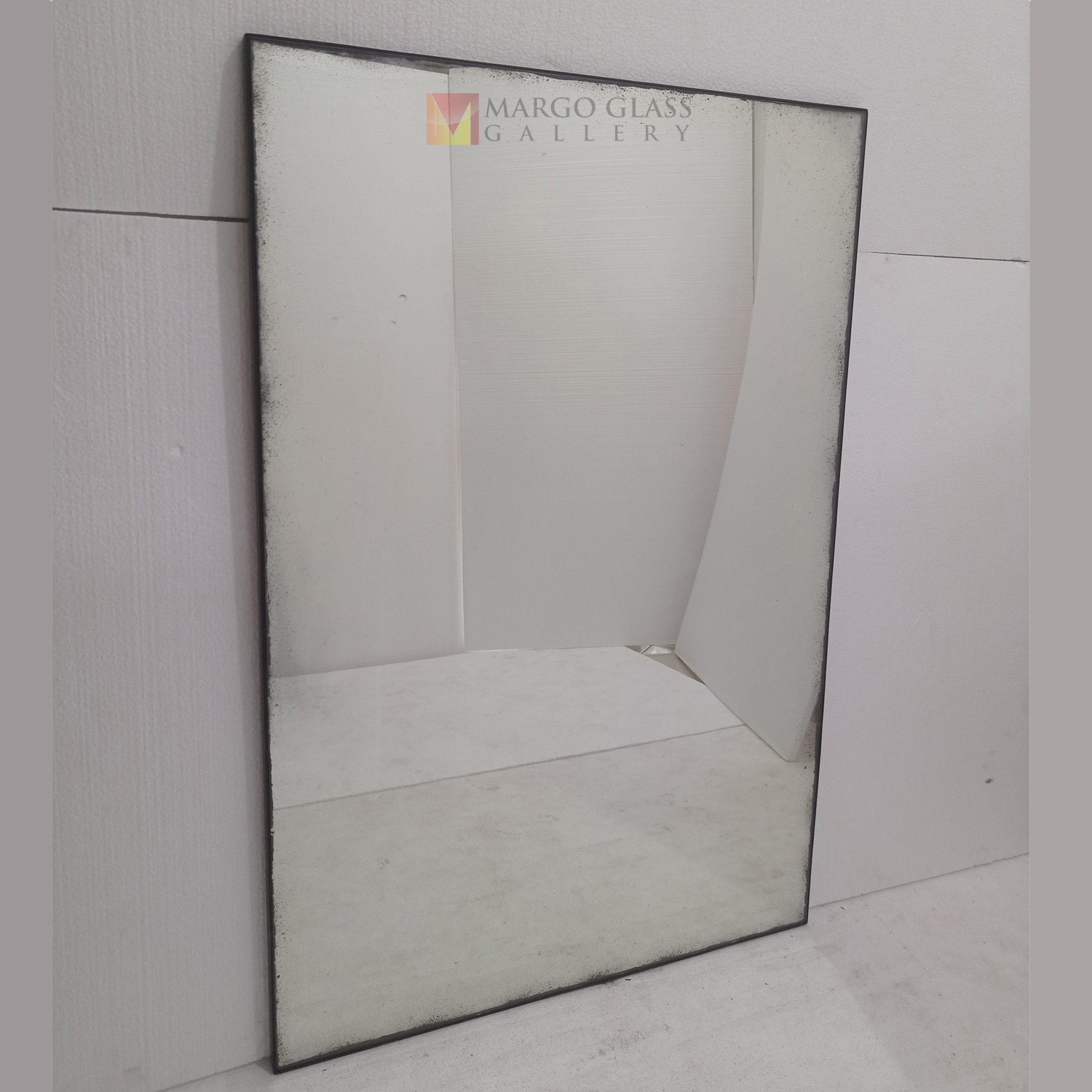 Rectangular Antique Mirror Frame Black MG 014447