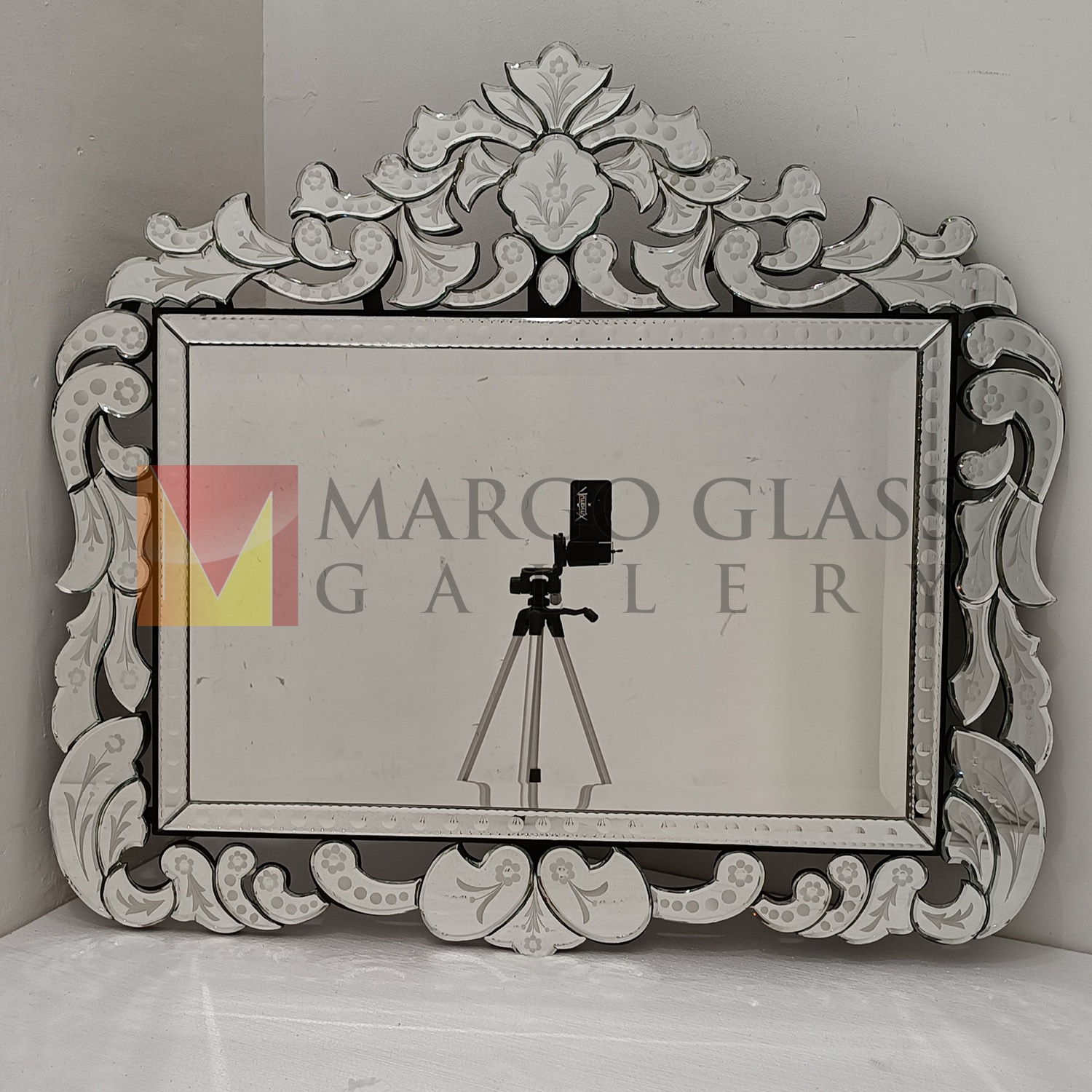 Venetian Mirror Full Crown MG 080110