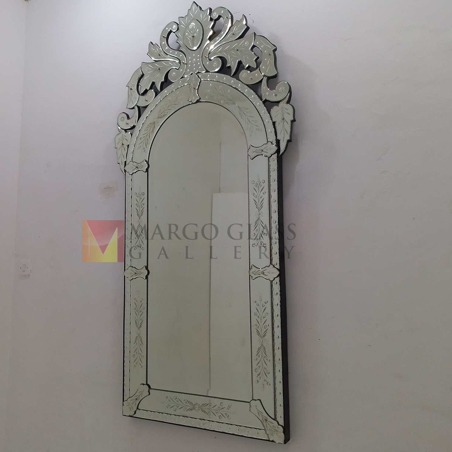 Venetian Wall Mirror MG 080114