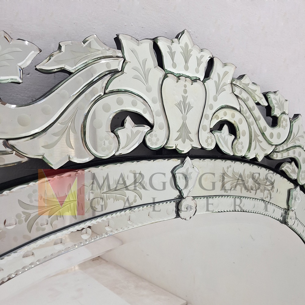 Venetian Wall Mirror Oval MG 080116