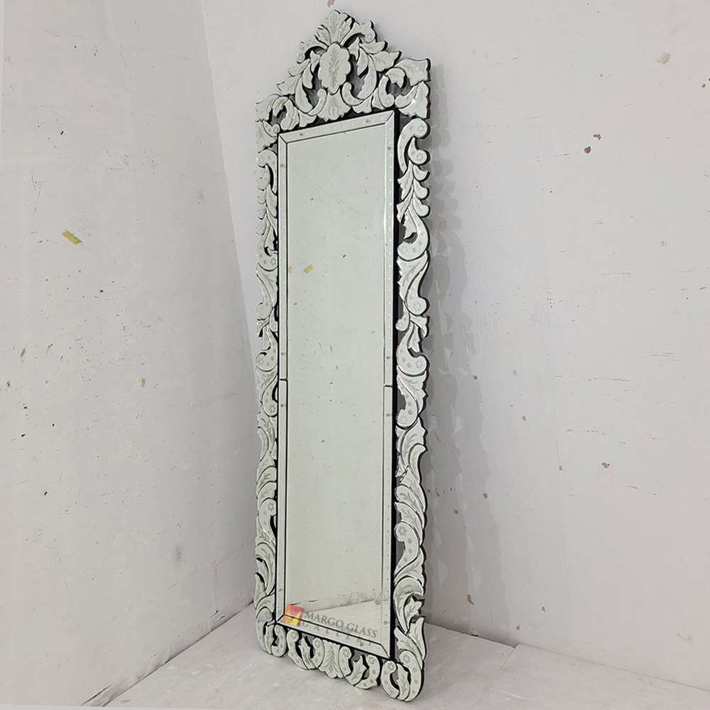 Venetian Glass Mirror Standing MG 080133