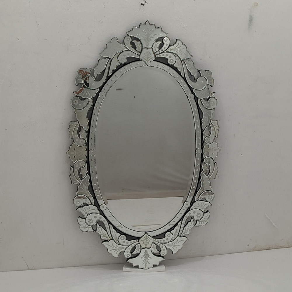 Venetian Mirror Oval French MG 001030