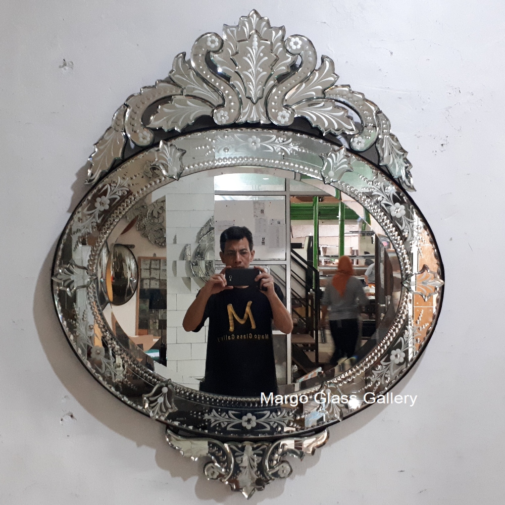Venetian Mirror Oval King MG 080073