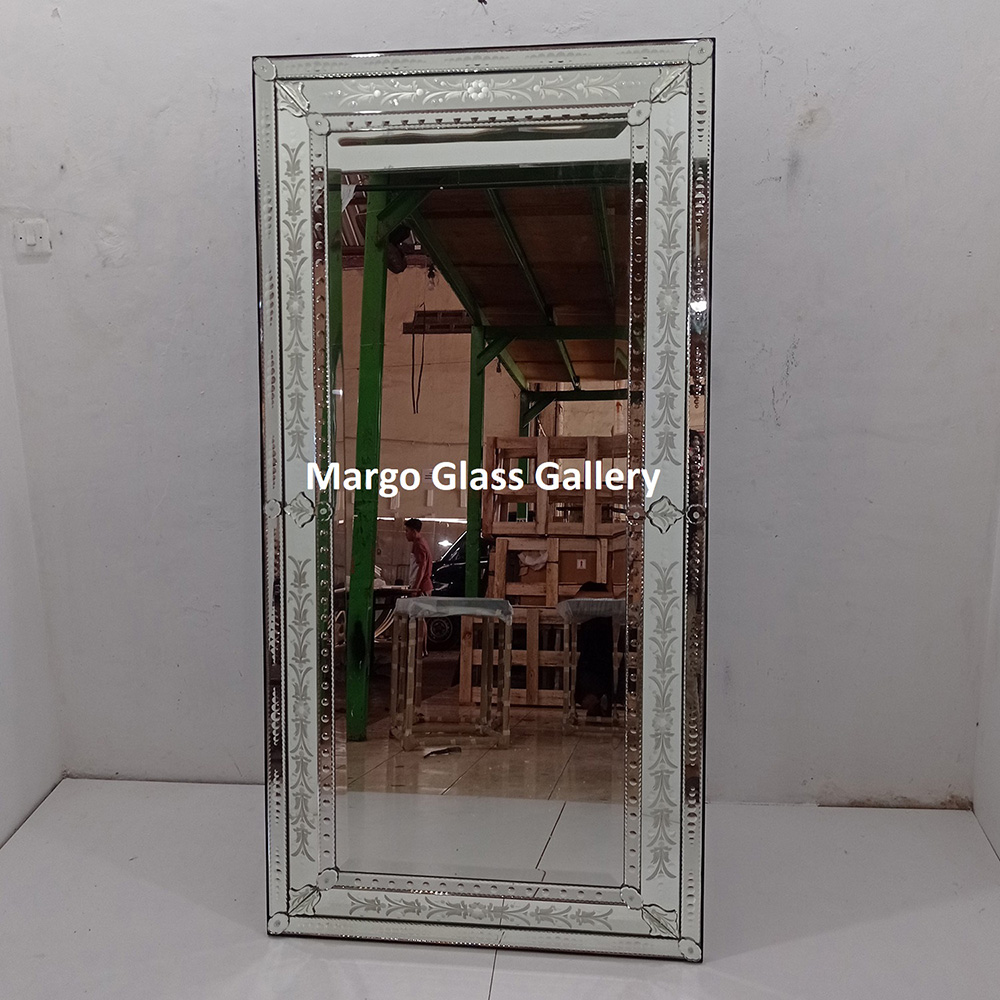 Venetian Wall Mirror Rectangle No Crown Timbul MG 080102