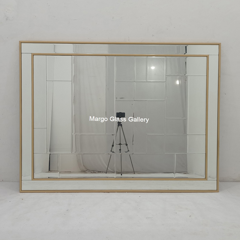 Beveled Wall Mirror List Gold MG 004731