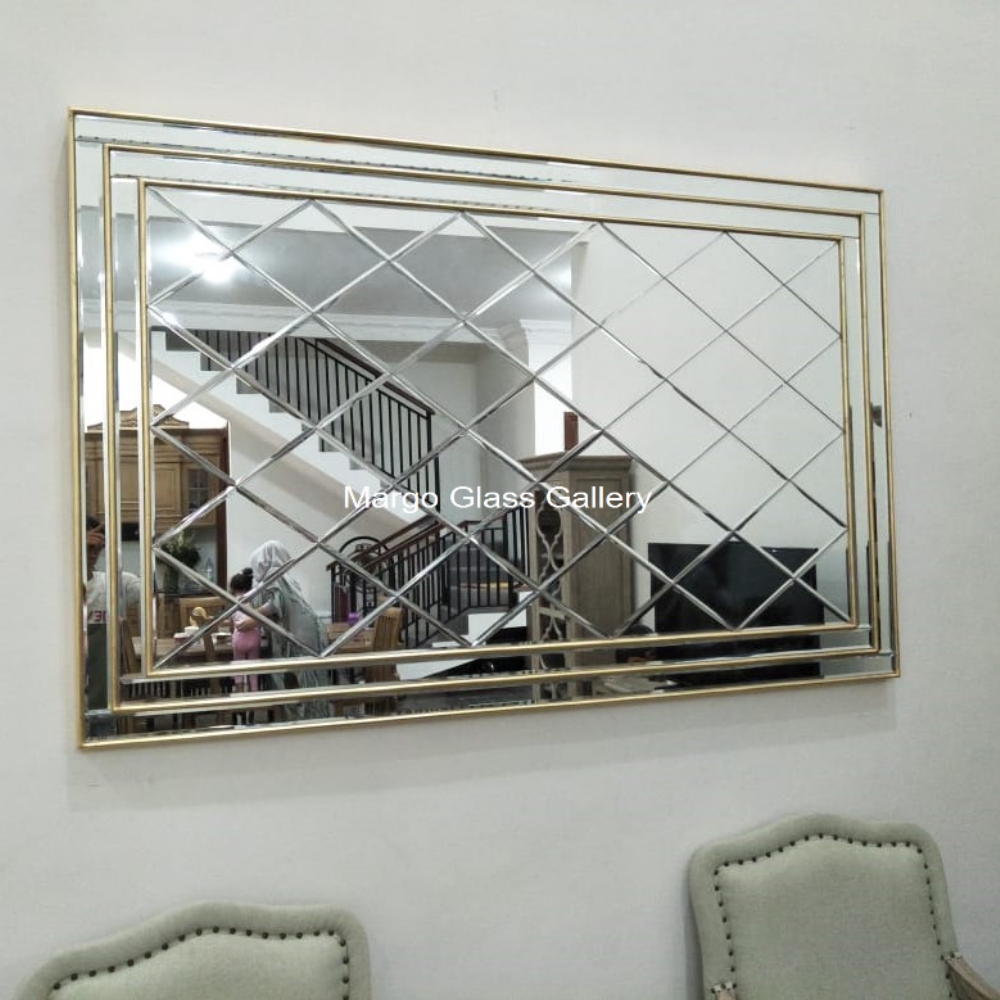 Rectangular Beveled Mirror MG 065044