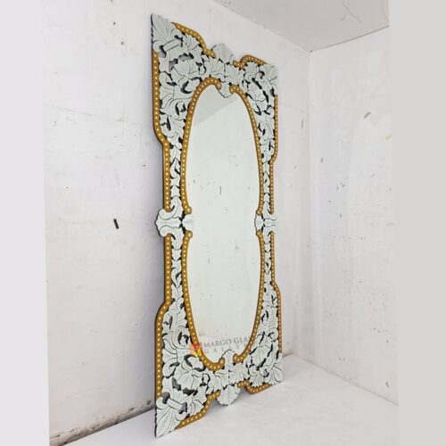 MG 080137 Venetian Mirror Long Full Length Silver 260x115cm – Classic venetian mirror hand-etched glass with ornate frame handcrafted in Indonesia