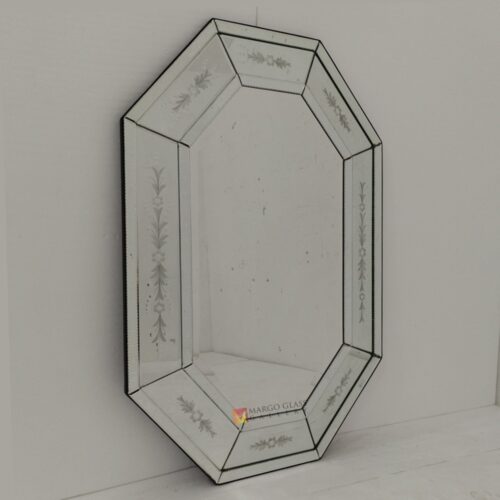 MG 080141 Venetian Mirror Octagon 120 x 80cm – Premium venetian mirror hand-etched glass with ornate frame handcrafted in Indonesia