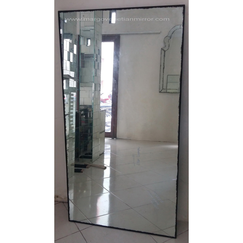 Antique Mirror MG 014111