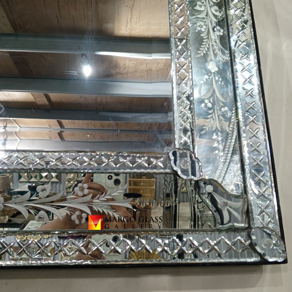 Venetian Mirror Square Olga MG 080053