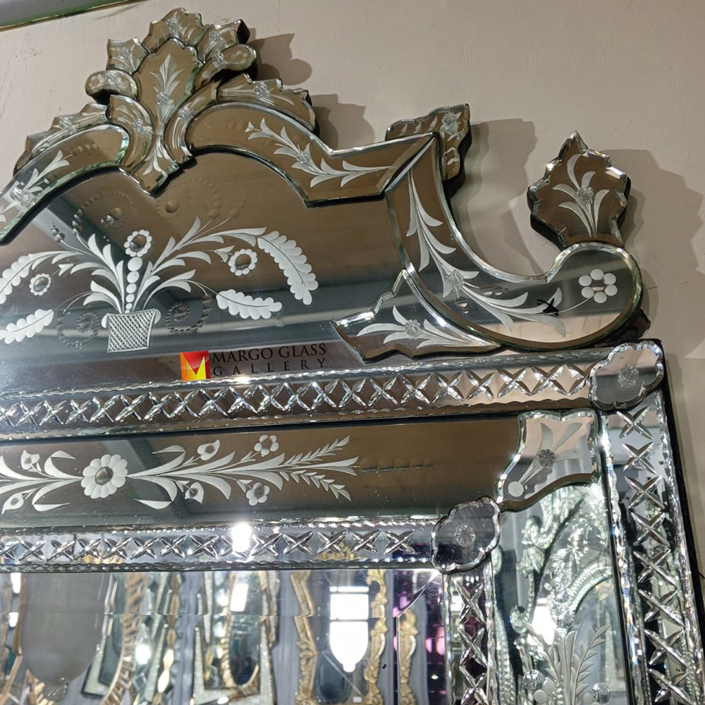 Venetian Mirror Square Olga MG 080053