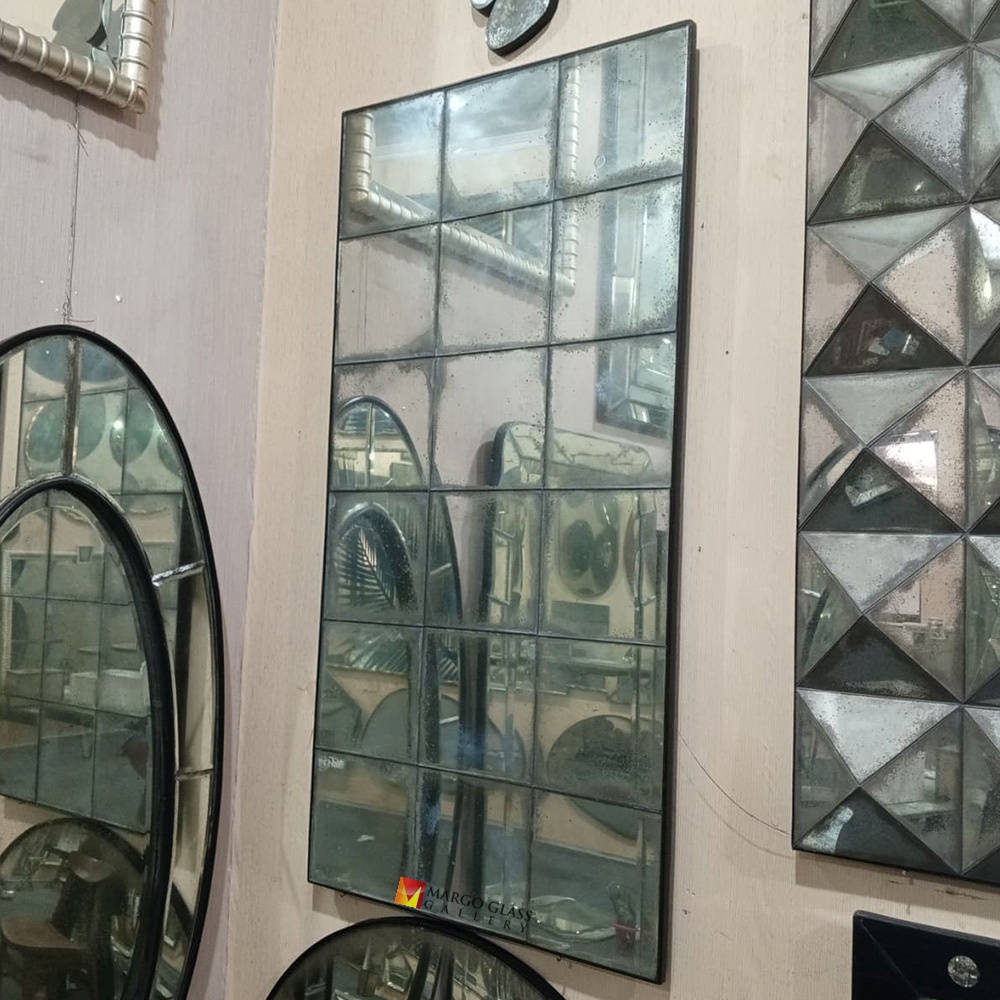 Distressed Wall Mirror Tiles MG 014521