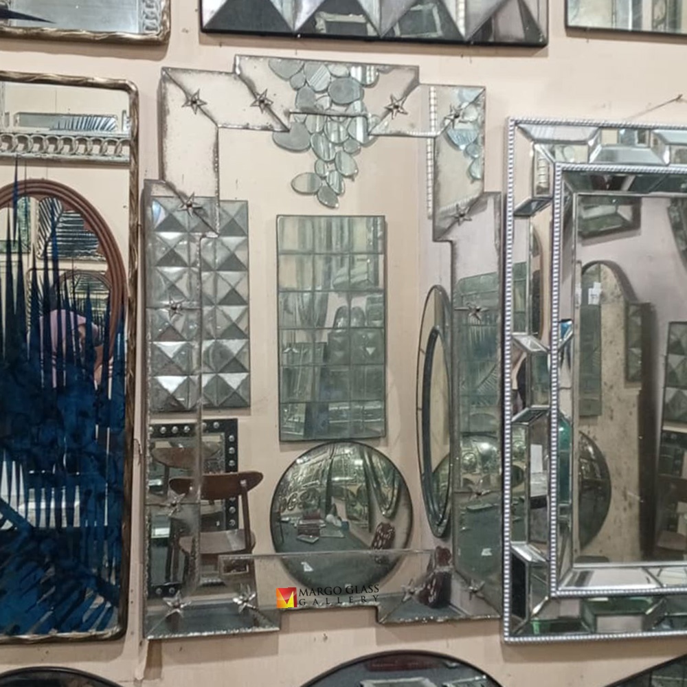 A Window into Mystery, The Antique Mirror for Gothic Chic Interiors
