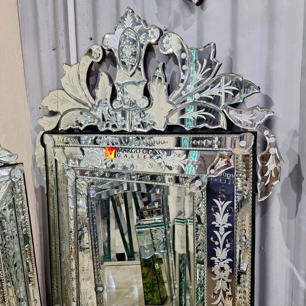 Venetian Mirror Large Rectangle MG 080055