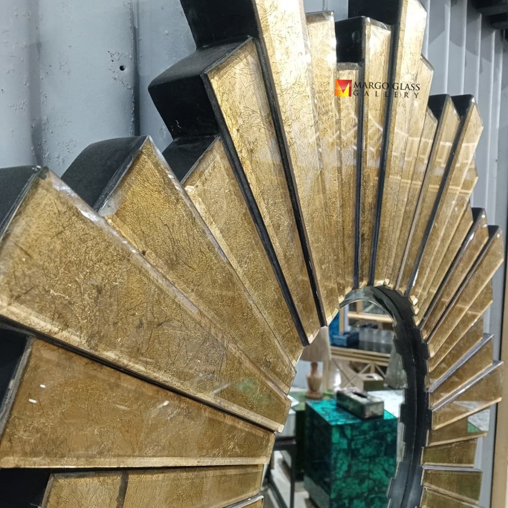 Verre Eglomise Round Mirror Sunburn MG 018100
