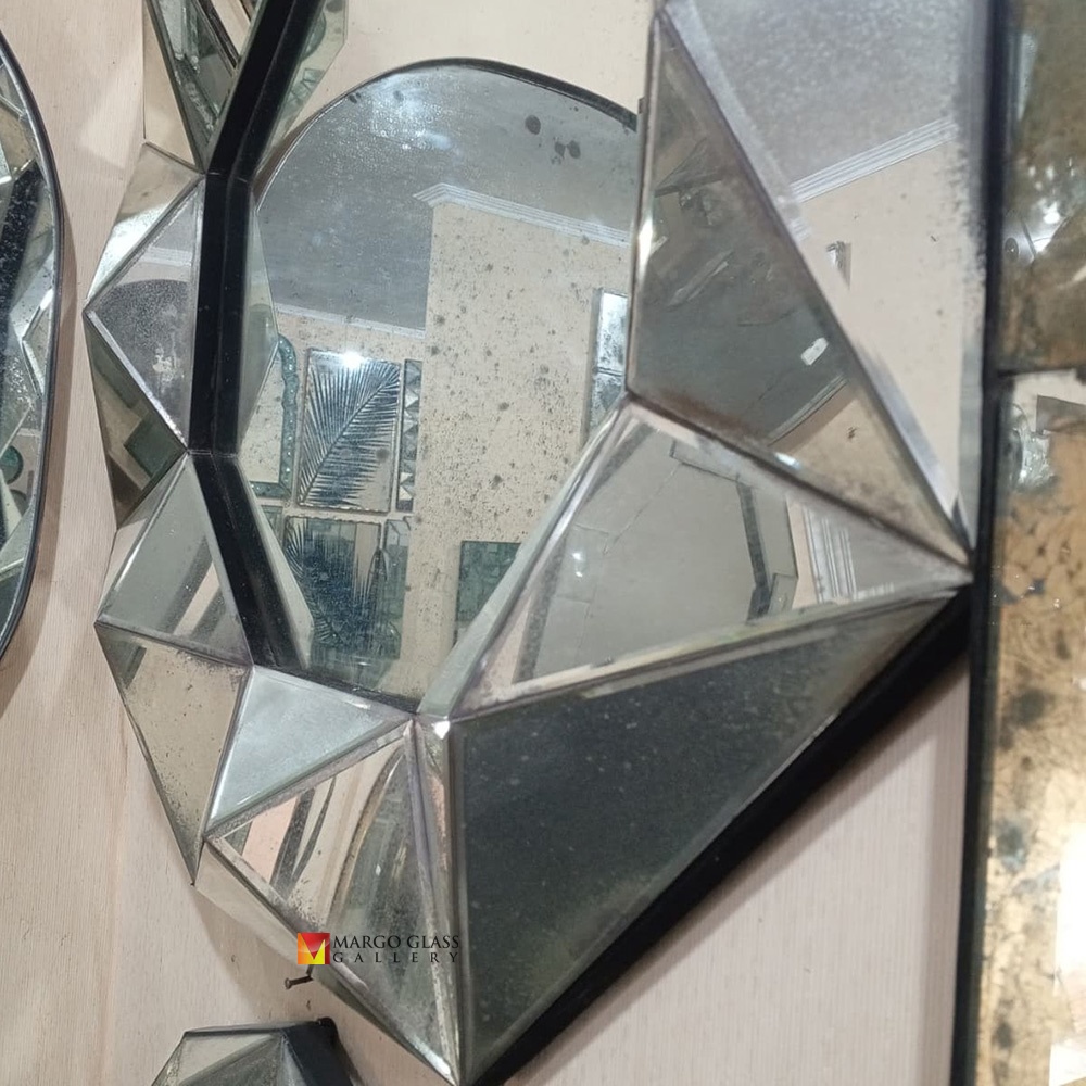 Antique Mirror Diamond MG 014317